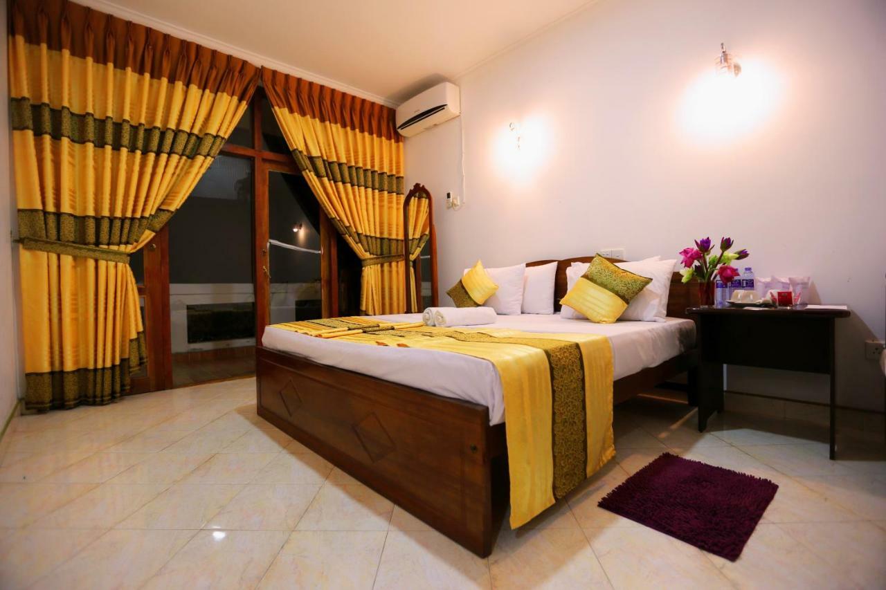 Hotel Mahaweli Spring Sirimalwatta Luaran gambar