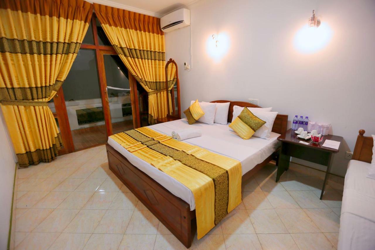 Hotel Mahaweli Spring Sirimalwatta Luaran gambar