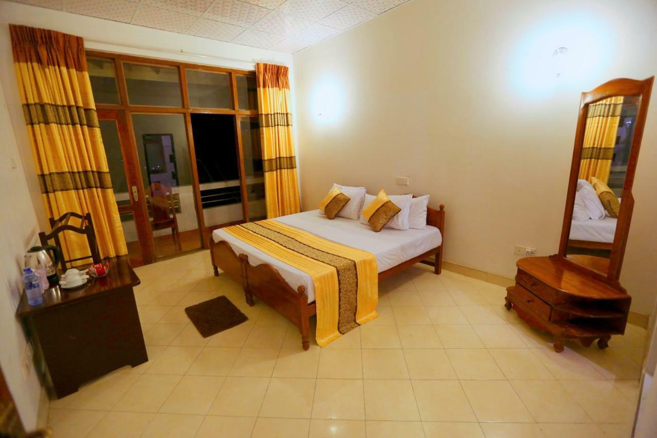 Hotel Mahaweli Spring Sirimalwatta Luaran gambar