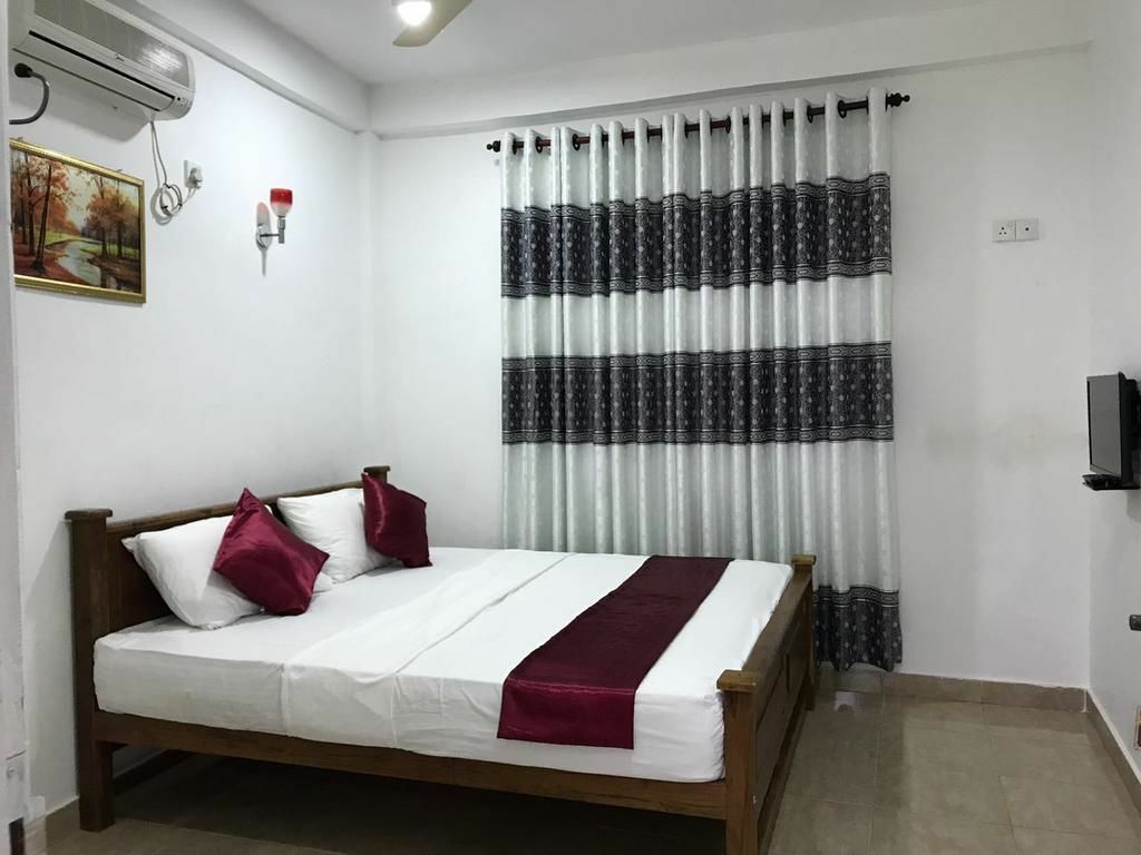 Hotel Mahaweli Spring Sirimalwatta Luaran gambar